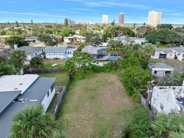 339 MANHATTAN AVENUE , DAYTONA BEACH, FL 32118