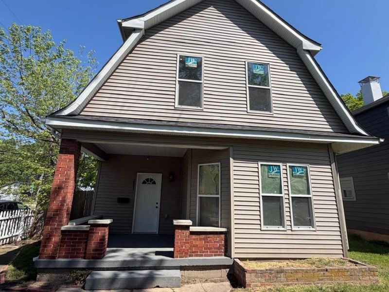 2001 woodlawn, Middletown, OH 45044 Photo 1