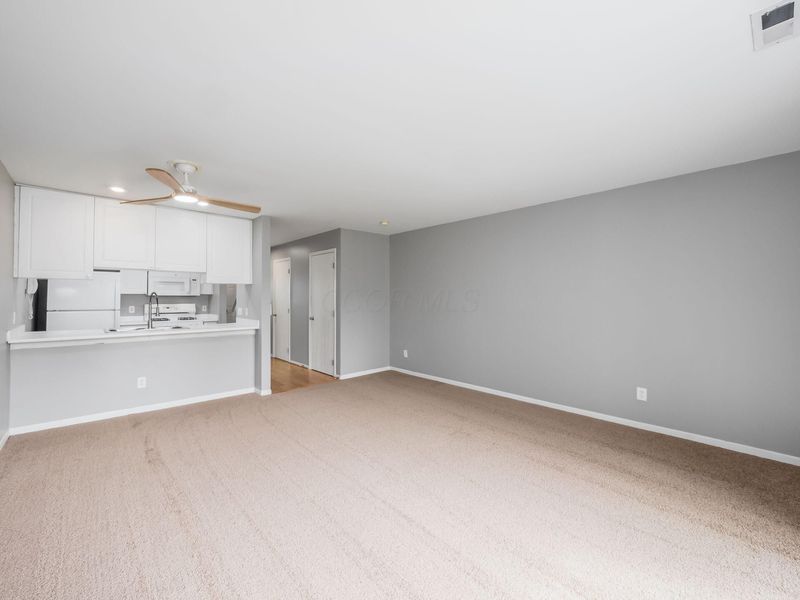 1929 Kyger Drive , Unit 56B, Columbus, OH 43228 Photo 16