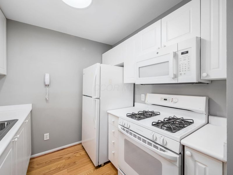 1929 Kyger Drive , Unit 56B, Columbus, OH 43228 Photo 9