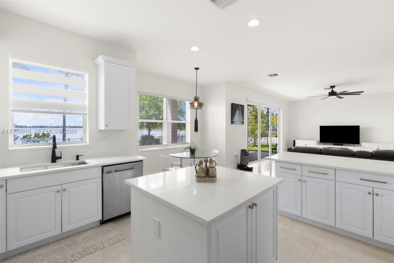4892 SW 173rd Ave, Miramar, FL 33029 Photo