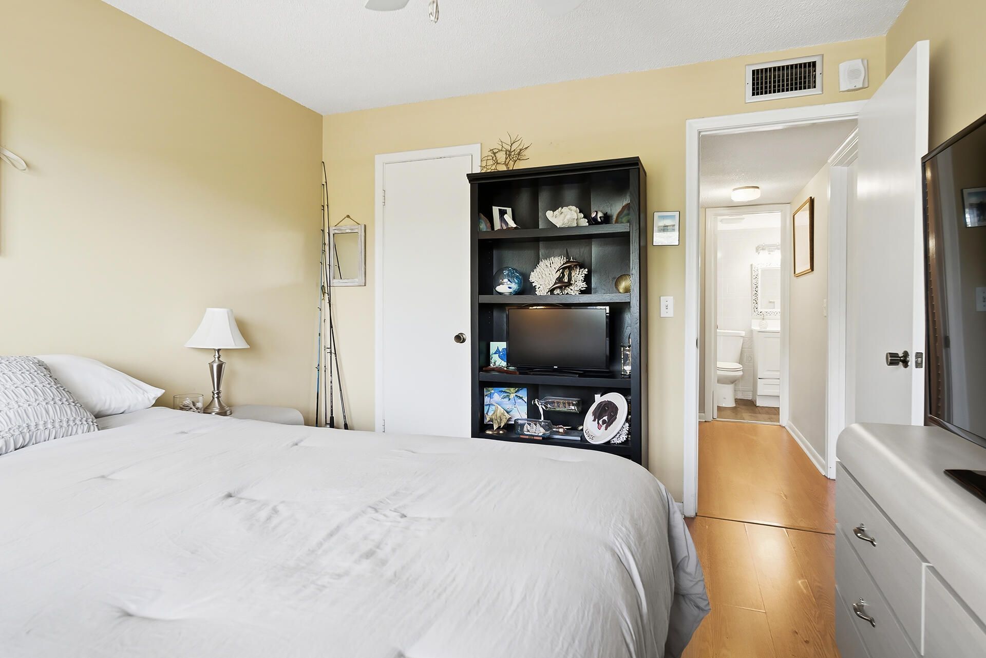 1502 S Lakeside Drive, Unit #302, Lake Worth Beach, FL 33460 Photo