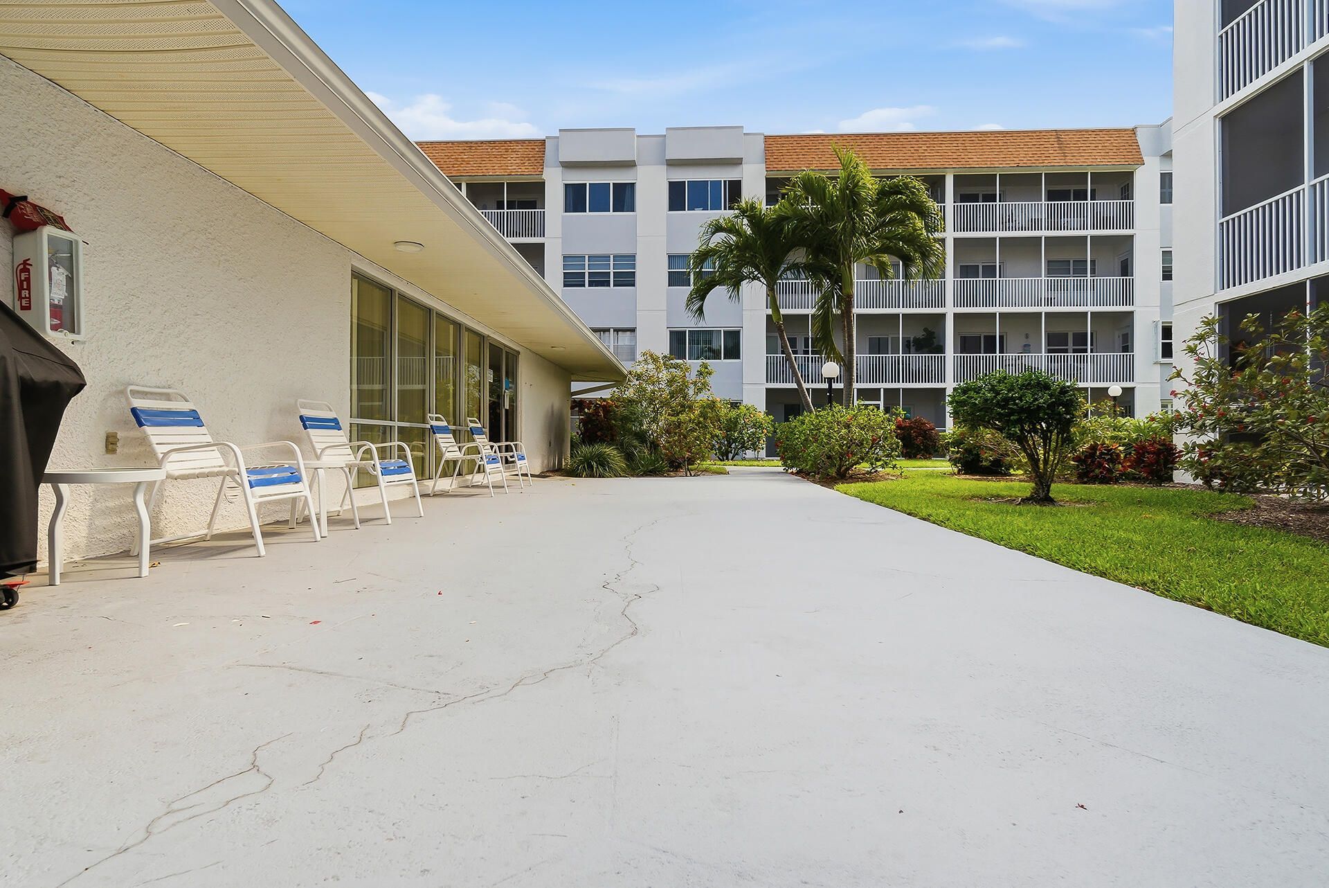 1502 S Lakeside Drive, Unit #302, Lake Worth Beach, FL 33460 Photo