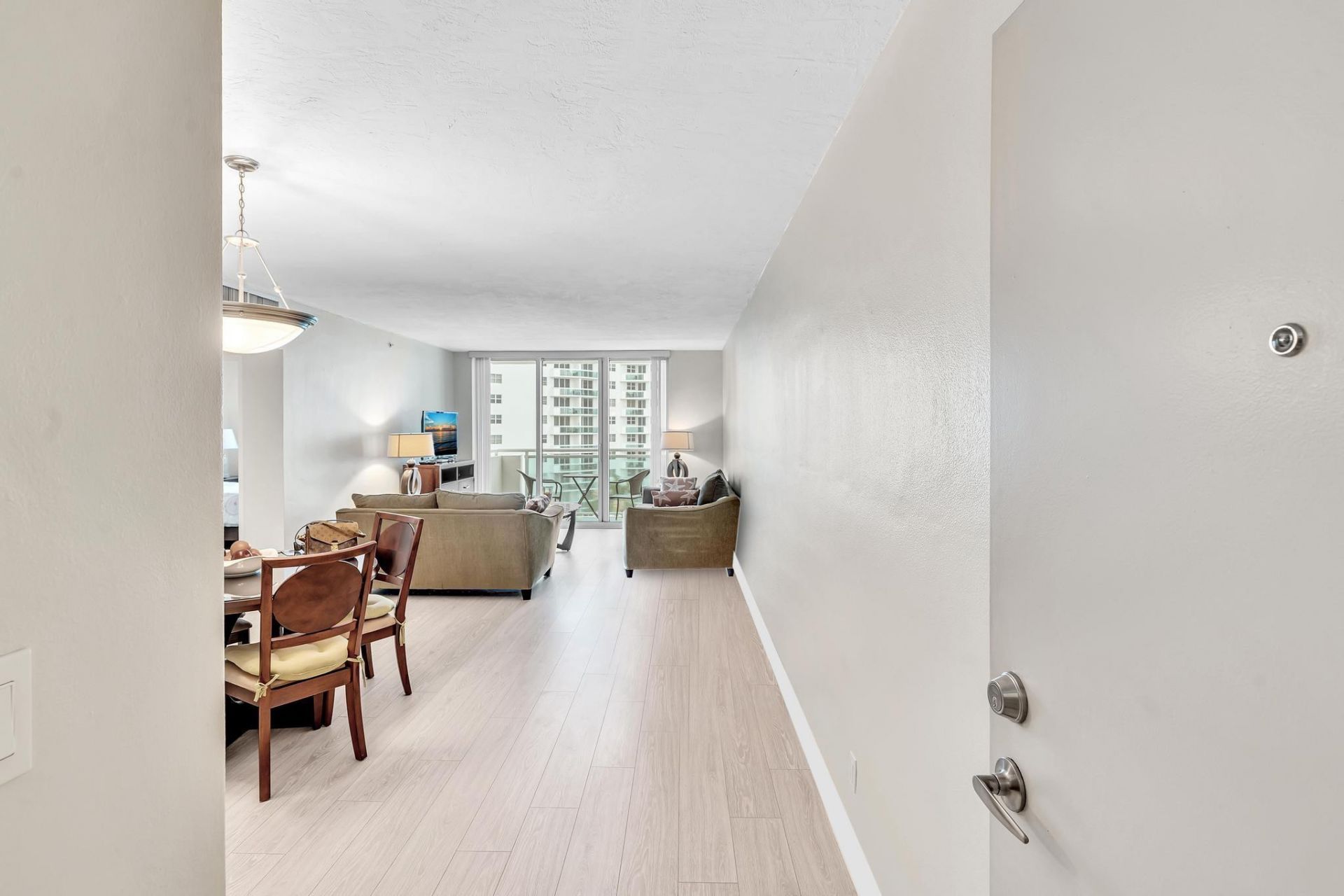 3000 S Ocean Drive, Unit 714, Hollywood, FL 33019 Photo