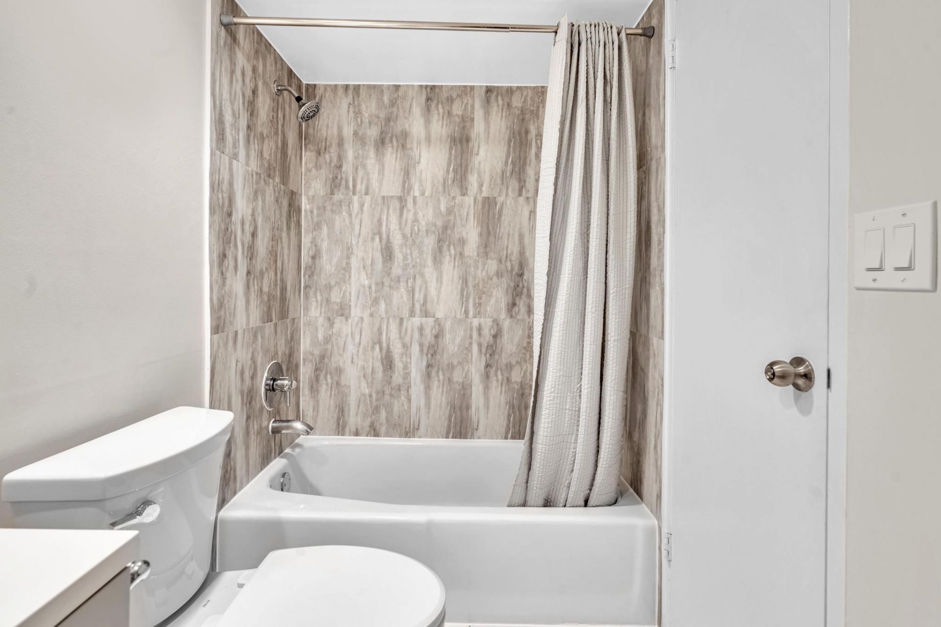 3000 S Ocean Drive, Unit 714, Hollywood, FL 33019 Photo