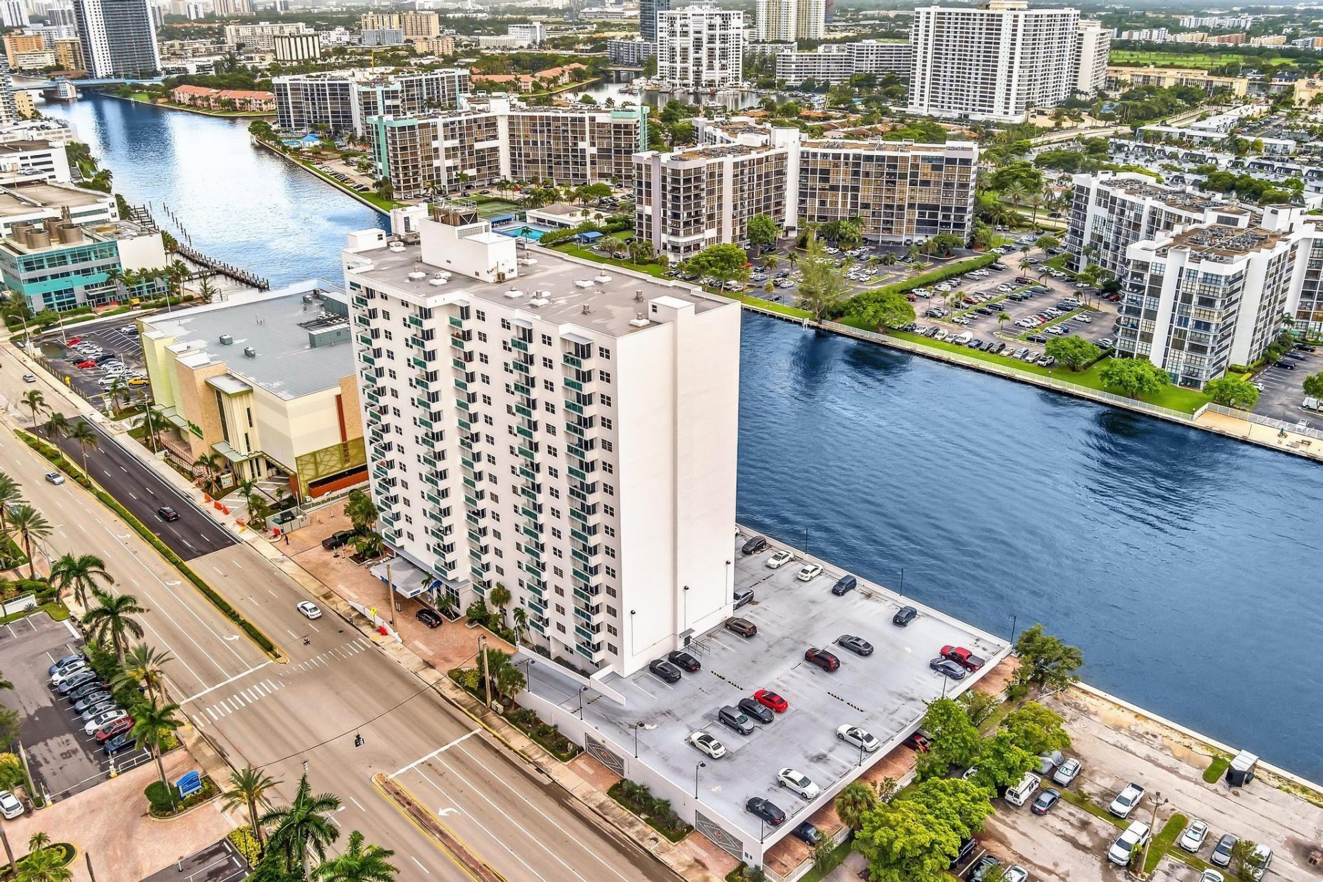 3000 S Ocean Drive, Unit 714, Hollywood, FL 33019 Photo