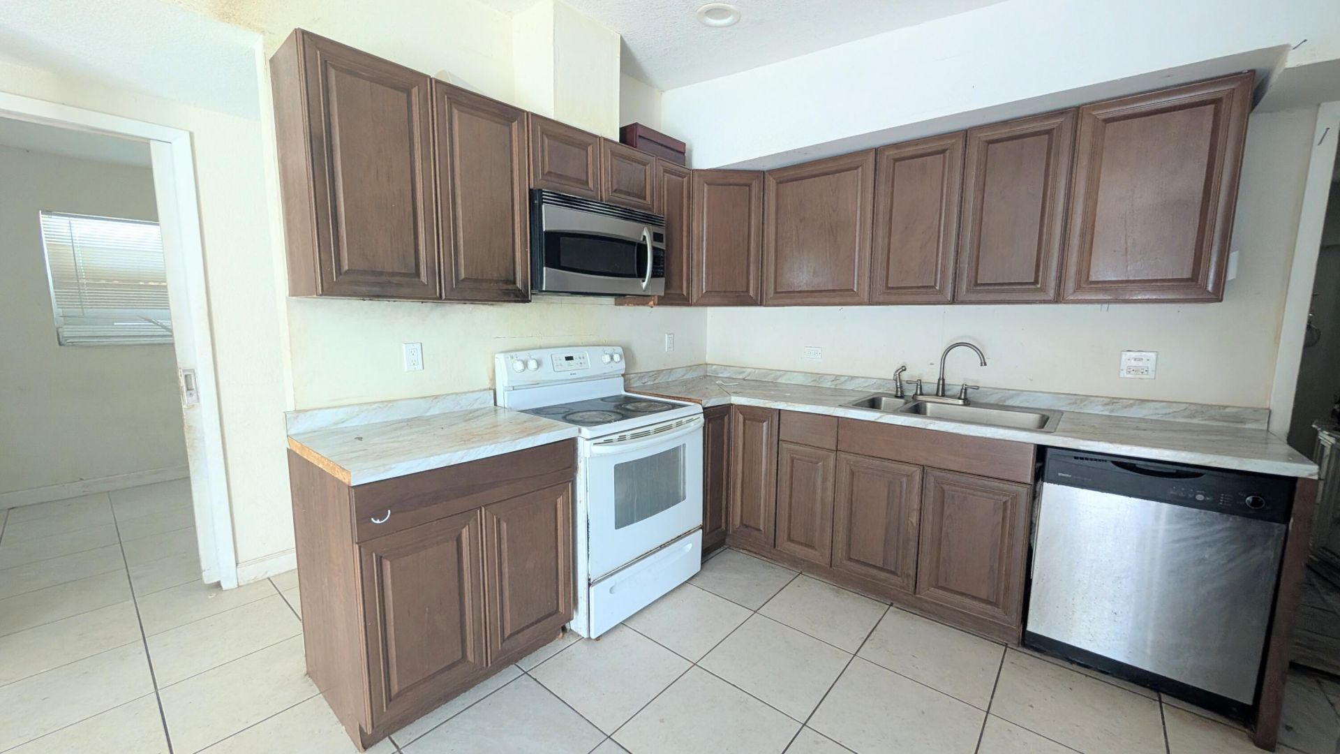 490 Tulip Tree Drive, Lake Worth, FL 33462 Photo