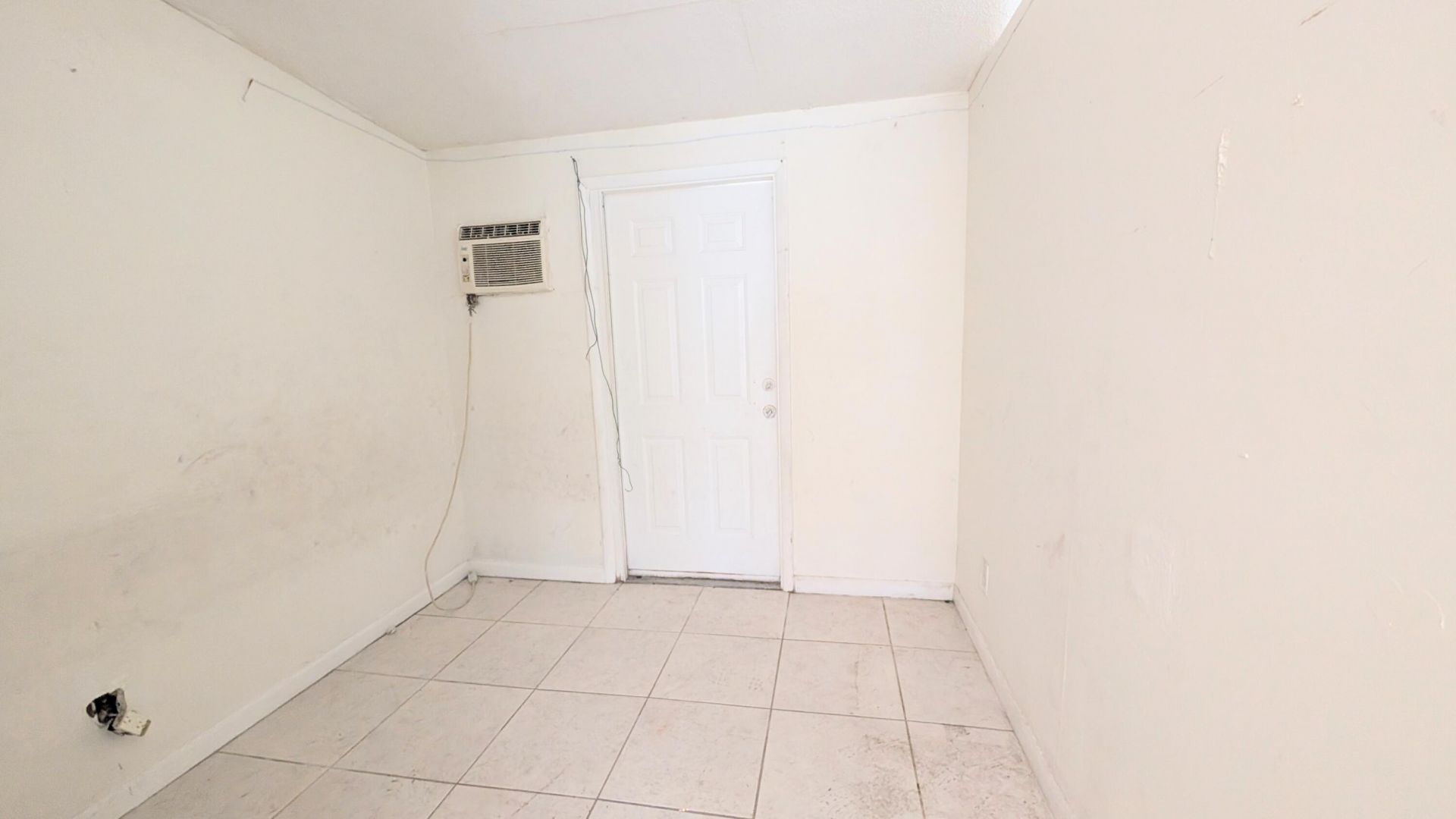 490 Tulip Tree Drive, Lake Worth, FL 33462 Photo