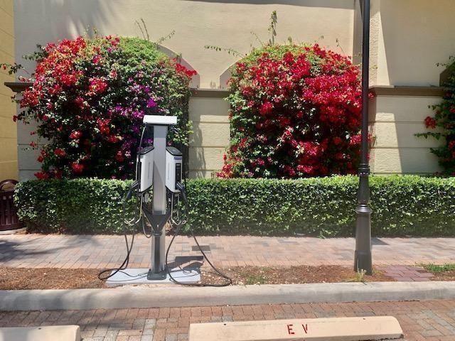 2625 NE 14th Avenue, Unit 114, Wilton Manors, FL 33334 Photo