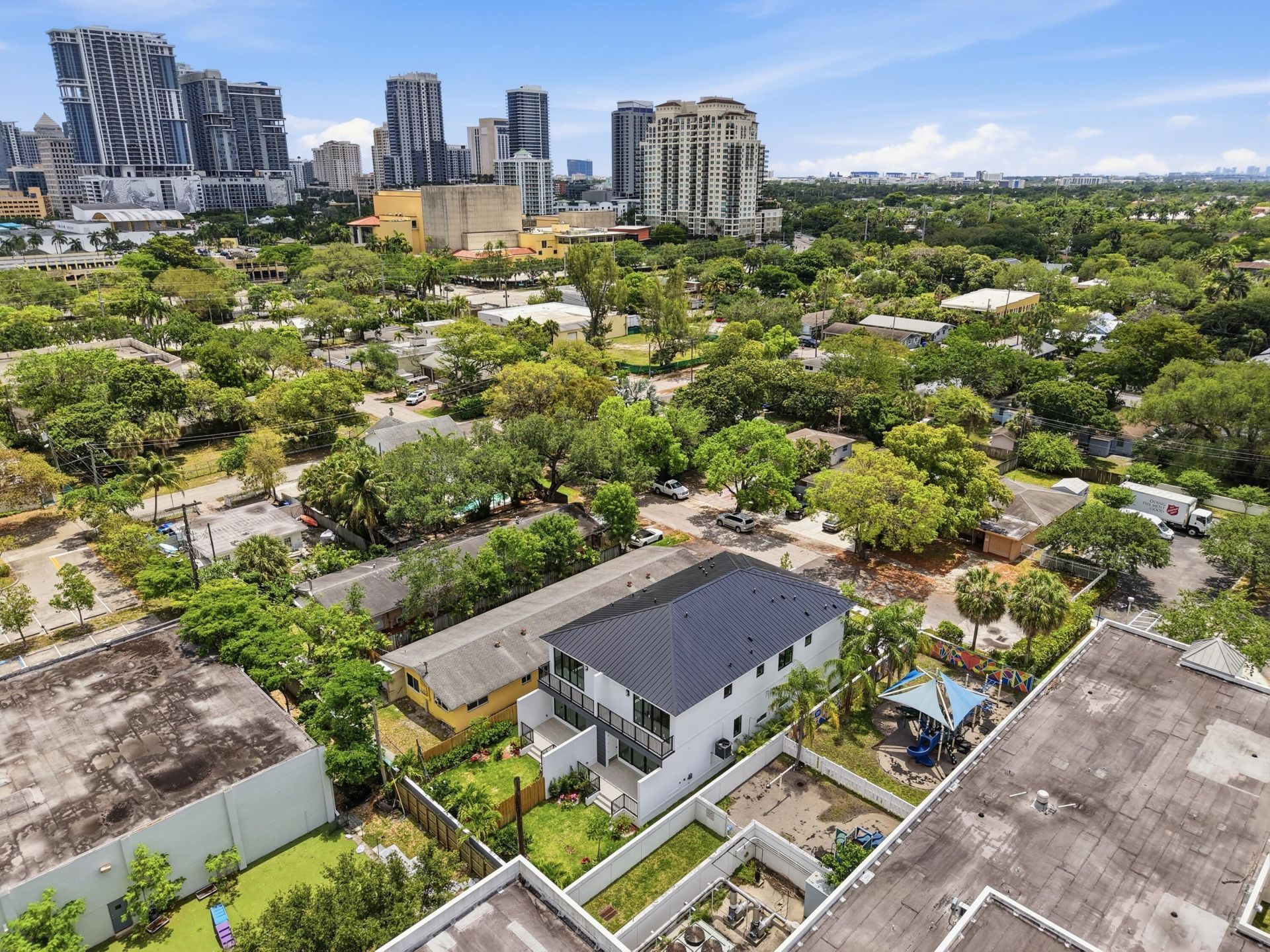 821 SW 1st Street, Fort Lauderdale, FL 33312 Photo