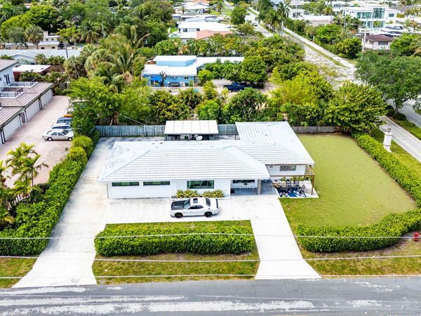 201 NE 26th Avenue, Pompano Beach, FL 33062