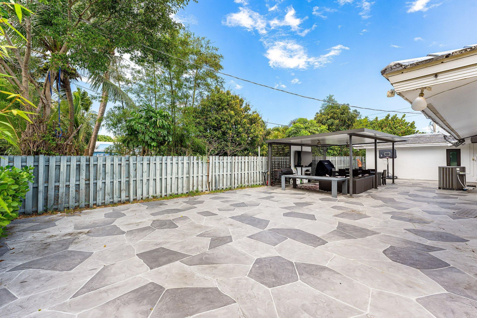 201 NE 26th Avenue, Pompano Beach, FL 33062 Photo