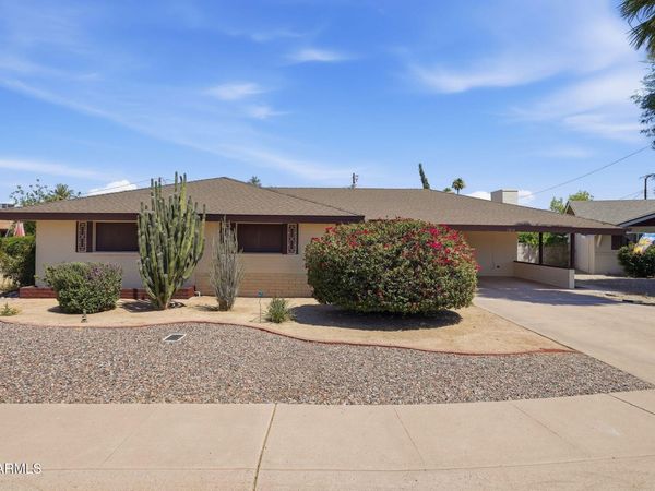 1014 E BALBOA Circle, Tempe, AZ 85282
