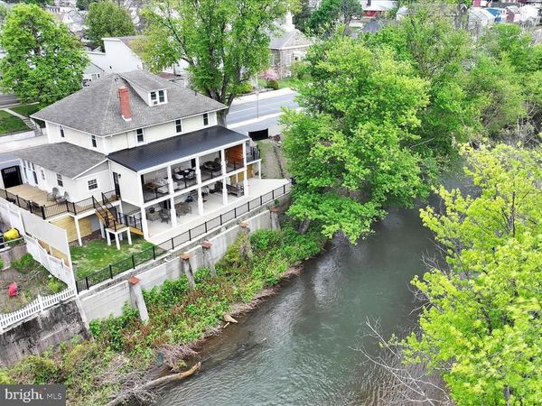 197 DOCK STREET, SCHUYLKILL HAVEN, PA 17972