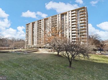 4600 S FOUR MILE RUN DRIVE S, Unit 113, ARLINGTON, VA 22204