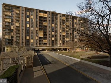 4600 S FOUR MILE RUN DRIVE S, Unit 113, ARLINGTON, VA 22204