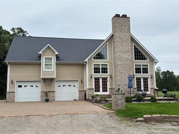 9 Teal Drive, Carlyle, IL 62231
