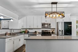 130 Bramwell Drive photo 4
