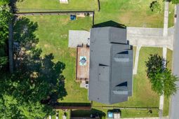 130 Bramwell Drive photo 4