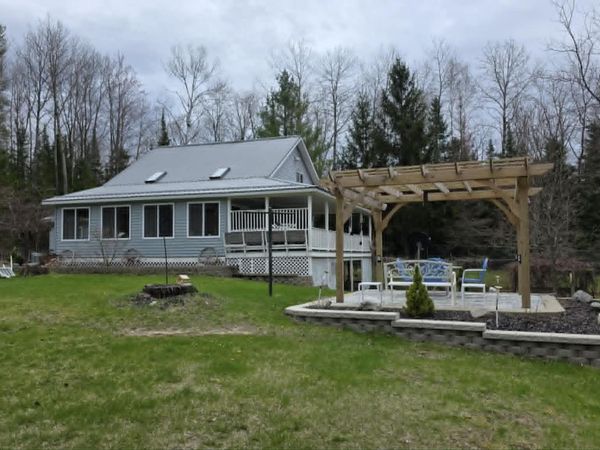 1385 Lakeside Trail, Barton City, MI 48705