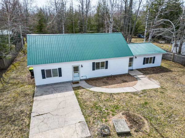 10280 US 23, Cheboygan, MI 49721