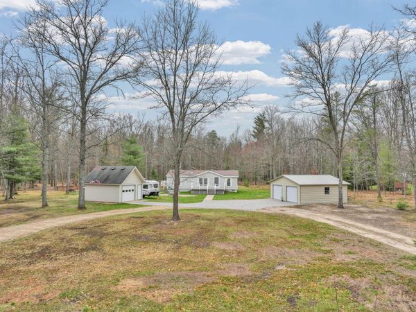 3440 Old Pine Trail, Prudenville, MI 48651