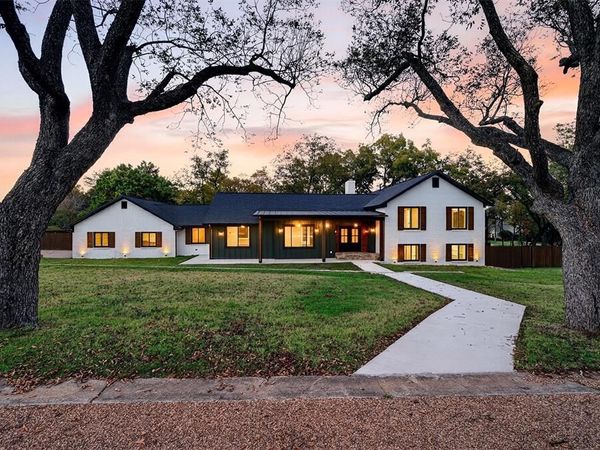 1 River Hills Drive, Denison, TX 75020