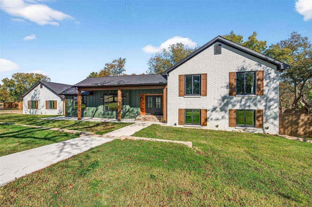 1 River Hills Drive, Denison, TX 75020 Main Photo