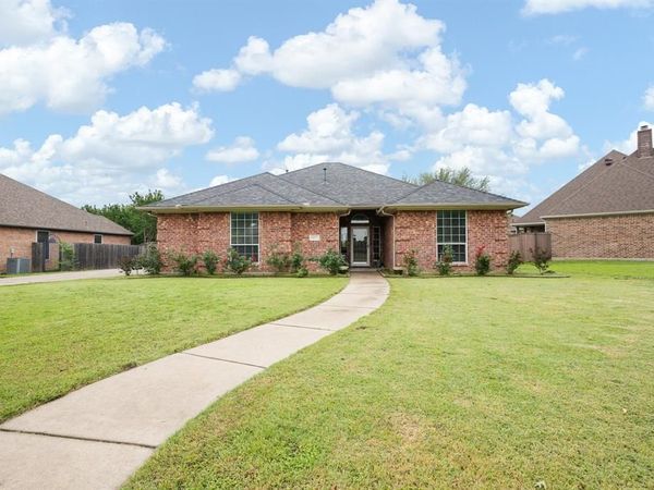 1617 Spencer Lane, Cleburne, TX 76033