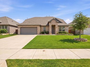 2025 Eagle Boulevard, Fort Worth, TX 76052