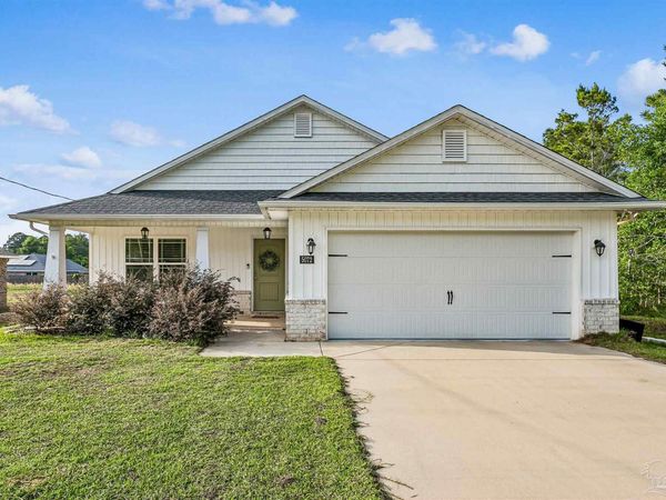 5072 Tarpon Ave, Gulf Breeze, FL 32563