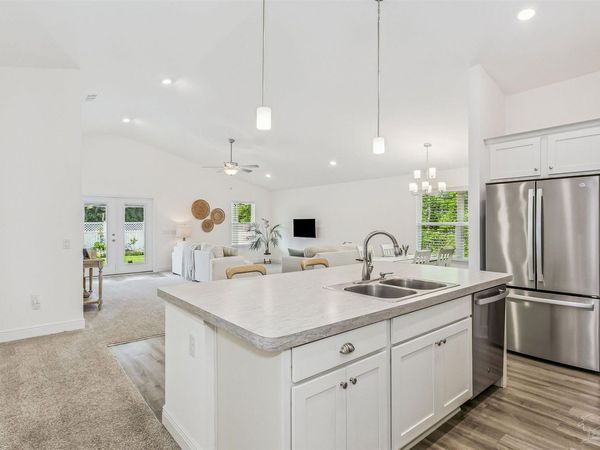 5072 Tarpon Ave, Gulf Breeze, FL 32563
