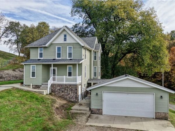 6895 Kemary Avenue SW, Navarre, OH 44662