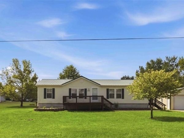 400 Emma Street, Osborn, MO 64474
