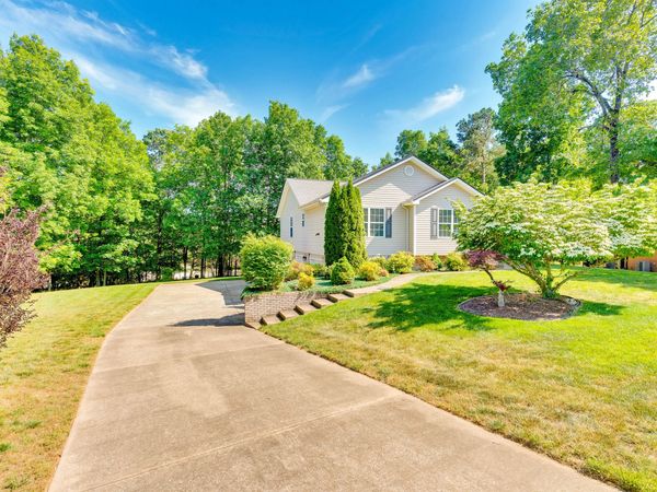 6511 River Stream Drive, Harrison, TN 37341