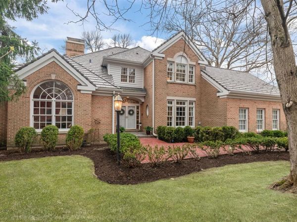 852 Gloucester Crossing , Lake Forest, IL 60045