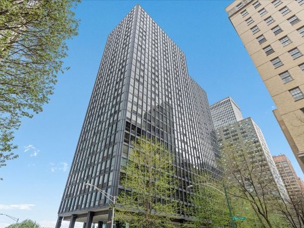 910 N Lake Shore Drive , Unit 2820, Chicago, IL 60611