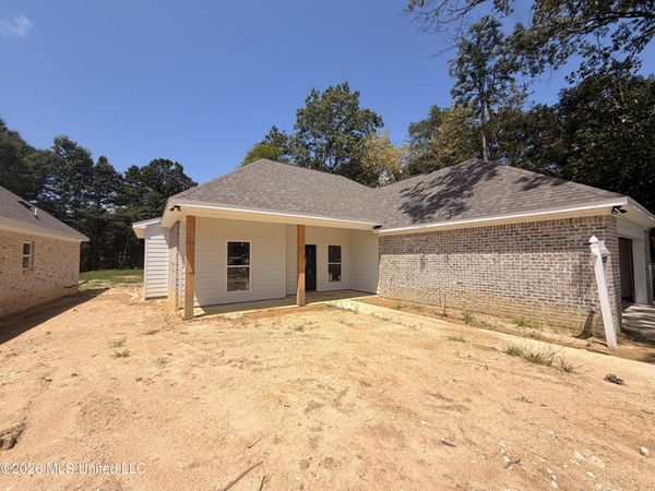 199 Lake Harbor Road, Brandon, MS 39047
