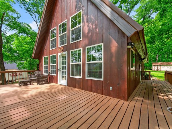 1118 Bledsoe Dr , Castalian Springs, TN 37031