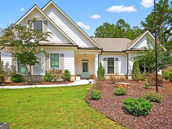 2121 Charmond Drive, Monroe, GA 30656