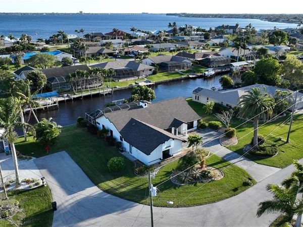 2328 SE 27th ST, CAPE CORAL, FL 33904