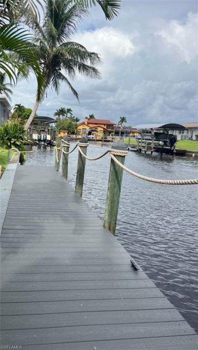 2328 SE 27th St, Cape Coral, FL 33904 Photo