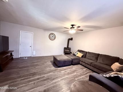 105 S Oregon Street, Yerington, NV 89447 Photo