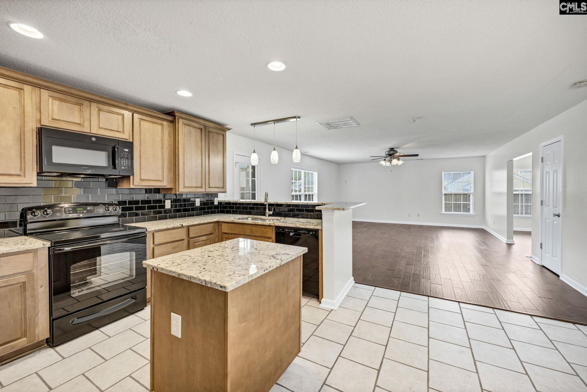 110 Eugene Ct.  Photo 10