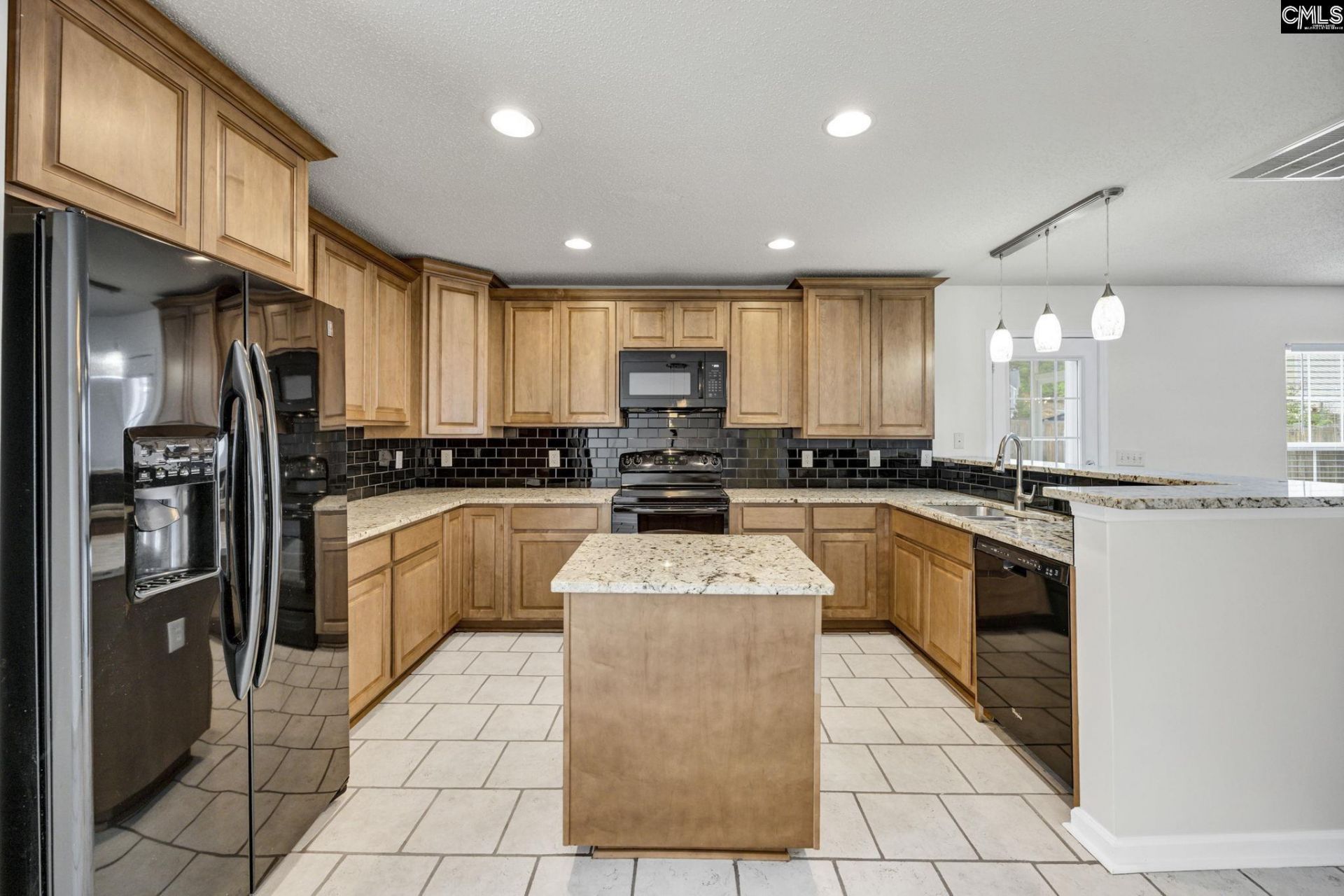 110 Eugene Ct.  Photo 7