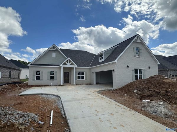 21090 Lamb Avenue, Athens, AL 35613