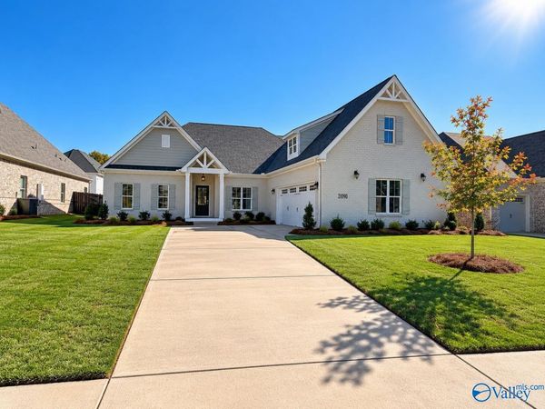 21090 Lamb Avenue, Athens, AL 35613