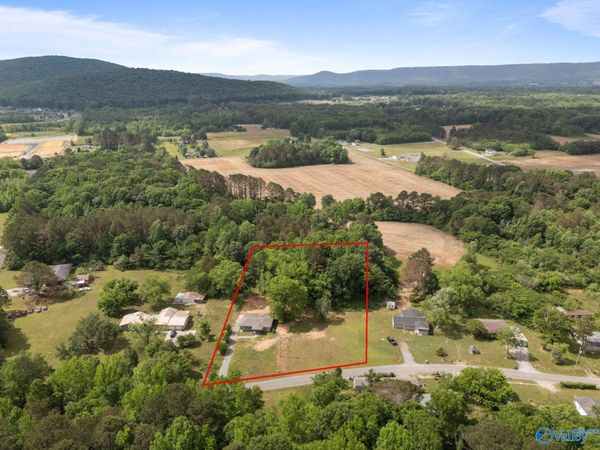 180 Burress Road, Gurley, AL 35748