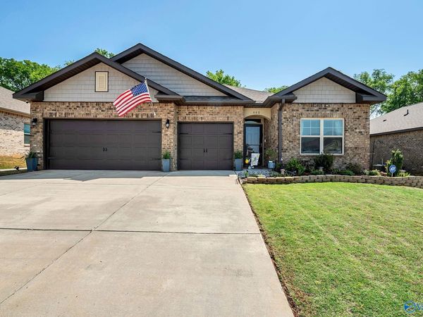 460 Jackson Point Circle, Huntsville, AL 35811