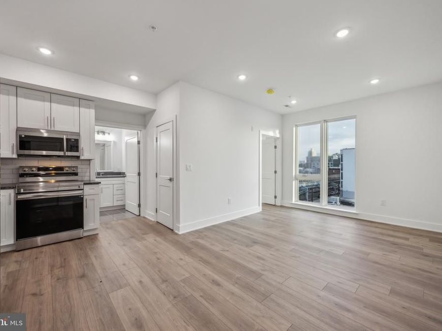1350 N Front Street, Unit 403, Philadelphia, PA 19122 Main Photo